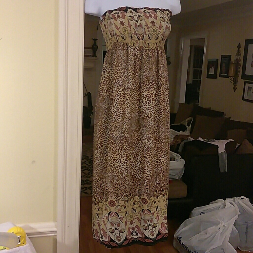 Mile Gabrielle halter dress
